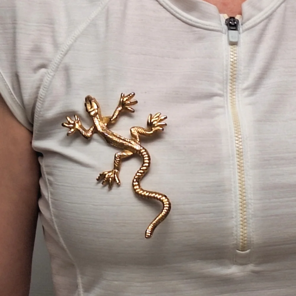 Gold Lizard 🦎 Brooch